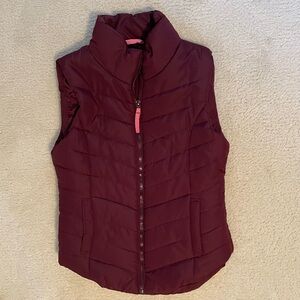 Aeropostale Burgundy Quilted Vest size SP NWT